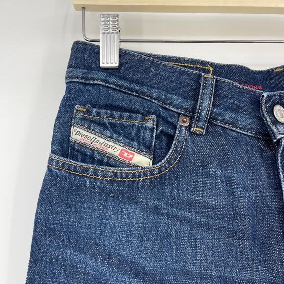 Diesel | NWT Indigo Y2K Boyfriend Slouchy Jeans 2016 D-Air 09C03 24 - Picture 7 of 13